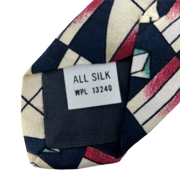 Geometric Pattern Tie - Picture 6 of 6